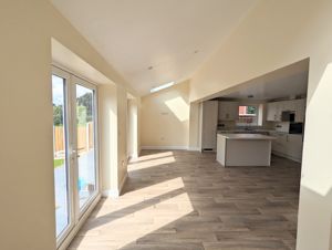 Photo 26- click for photo gallery